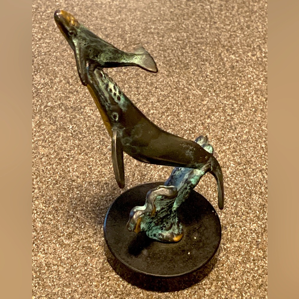 SPI Solid Brass Humpback Whale & Calf Sculpture W/ a Beautiful Bronze patina!